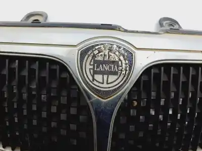Peça sobressalente para automóvel em segunda mão grelha frontal por lancia ypsilon (101) 1.2 8v referências oem iam   