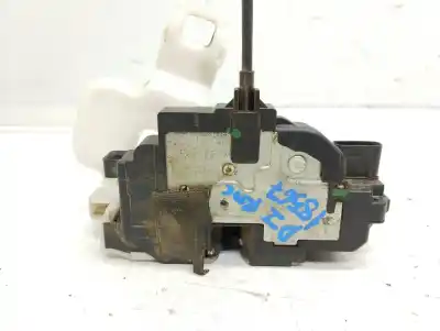 Second-hand car spare part left front door lock for daelim ceed active oem iam references   