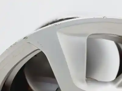 Second-hand car spare part rim for audi a4 avant (8k5) básico oem iam references 8k0601025f