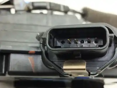 Peça sobressalente para automóvel em segunda mão fechadura da porta dianteira direita por renault clio iv zen referências oem iam 805024563r  