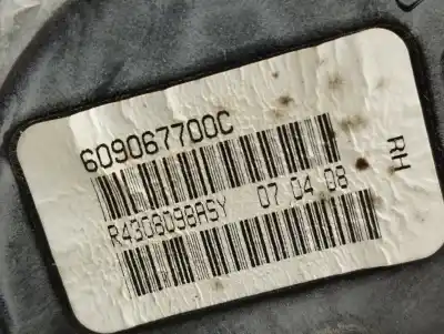 Second-hand car spare part front right seat belt for dodge journey se oem iam references 609067700c  