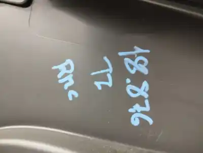 Pezzo di ricambio per auto di seconda mano rivestimento portiera posteriore sinistra per renault clio iv zen riferimenti oem iam 829a15249r  