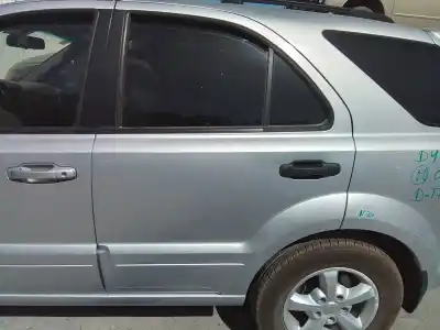Pezzo di ricambio per auto di seconda mano porta posteriore sinistra per kia sorento 2.5 crdi concept riferimenti oem iam 