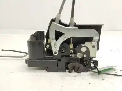 Second-hand car spare part left front door lock for ssangyong actyon 200 xdi oem iam references a045035  