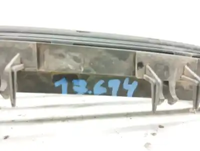 Peça sobressalente para automóvel em segunda mão grelha de pára choques central por opel combo corsa c referências oem iam gm13120833  