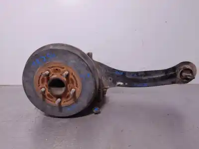 Peça sobressalente para automóvel em segunda mão manga de eixo traseira direita por ford focus iii sedán 1.6 tdci referências oem iam 