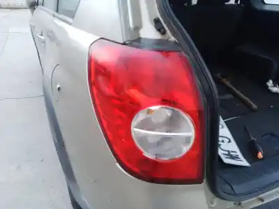 Pièce détachée automobile d'occasion Feu Arrière Gauche pour CHEVROLET CAPTIVA 2.0 VCDI LS Références OEM IAM 20946135  