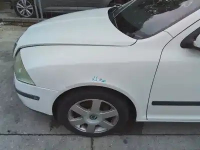 Tweedehands auto-onderdeel linker voor spatbord voor skoda octavia berlina (1z3) active oem iam-referenties 