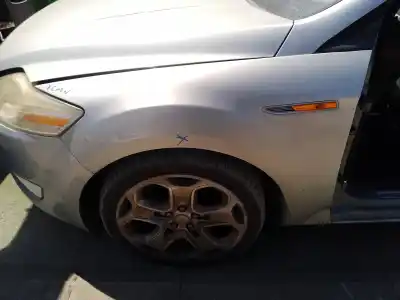 Peça sobressalente para automóvel em segunda mão GUARDA-LAMAS DIANTEIRO ESQUERDO por FORD MONDEO BER. (CA2) Ghia X Referências OEM IAM   