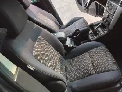 Автозапчастина б/у передне праве сиділо для chevrolet captiva 2.0 vcdi ls посилання на oem iam 
