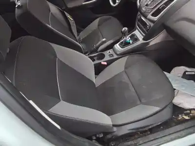 Recambio de automóvil de segunda mano de ASIENTO DELANTERO DERECHO para FORD FOCUS III SEDÁN 1.6 TDCI referencias OEM IAM   