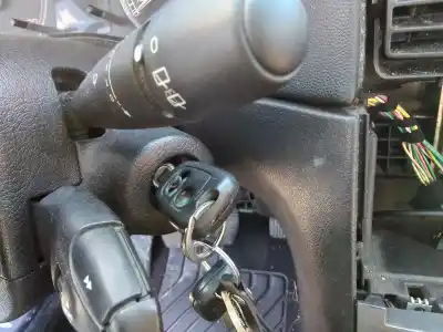 Recambio de automóvil de segunda mano de CONMUTADOR DE ARRANQUE para PEUGEOT 307  referencias OEM IAM   
