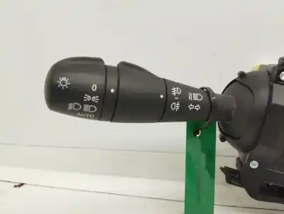 Second-hand car spare part headlights switch for renault clio iv zen oem iam references e10670323  