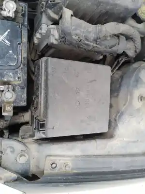 Peça sobressalente para automóvel em segunda mão caixa de fusíveis e relés por daelim ceed active referências oem iam 919501h030