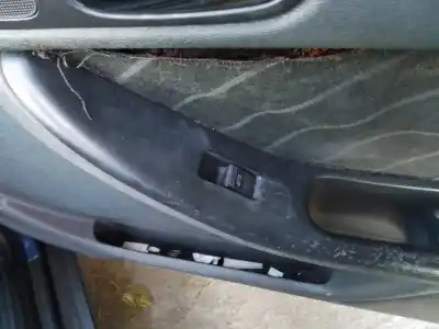 Pezzo di ricambio per auto di seconda mano INTERRUTTORE ALZACRISTALLI ANTERIORE DESTRO per AUDI A3 (8L1)  Riferimenti OEM IAM   