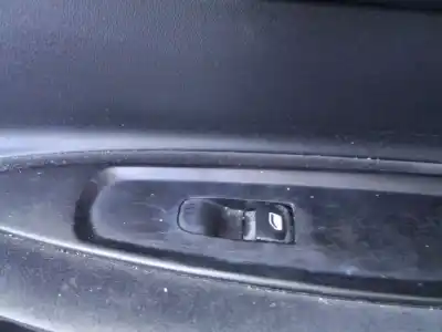 Second-hand car spare part Right Front Power Window Switch for CITROEN C4 BERLINA Collection OEM IAM references   