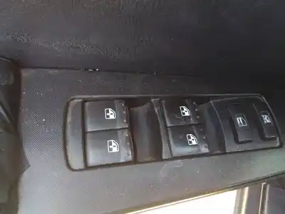Pezzo di ricambio per auto di seconda mano INTERRUTTORE ALZACRISTALLI ANTERIORE SINISTRO per SSANGYONG KYRON  Riferimenti OEM IAM   