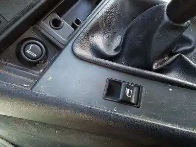 Peça sobressalente para automóvel em segunda mão botão / interruptor elevador vidro dianteiro esquerdo por bmw serie 3 berlina (e90) 320d referências oem iam 