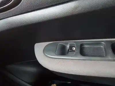 Second-hand car spare part RIGHT FRONT POWER WINDOW SWITCH for PEUGEOT 307 (3A/C)  OEM IAM references   