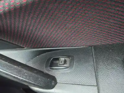 İkinci el araba yedek parçası sag ön cam anahtari için honda civic vii hatchback (eu, ep, ev) 1.7 ctdi (ep4 eu9) oem iam referansları  İkinci el araba yedek parçası sag ön cam anahtari için honda civic vii hatchback (eu, ep, ev) 1.7 ctdi (ep4 eu9) oem iam referansları