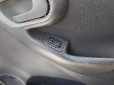 İkinci el araba yedek parçası  için OPEL CORSA C (X01)  OEM IAM referansları   