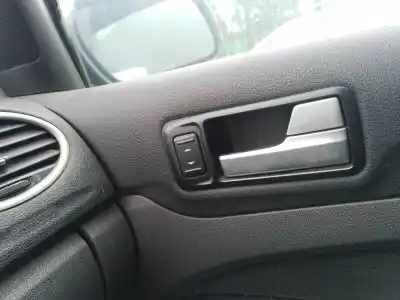 Gebrauchtes Autoersatzteil FENSTERSCHALTER VORNE RECHTS zum FORD FOCUS  OEM-IAM-Referenzen   
