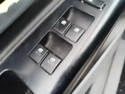 Peça sobressalente para automóvel em segunda mão botão / interruptor elevador vidro dianteiro esquerdo por daelim ceed active referências oem iam 