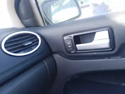 Gebrauchtes Autoersatzteil FENSTERSCHALTER VORNE RECHTS zum FORD FOCUS  OEM-IAM-Referenzen   