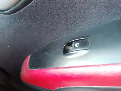 Peça sobressalente para automóvel em segunda mão botão / interruptor elevador vidro dianteiro direito por hyundai i10 classic referências oem iam 