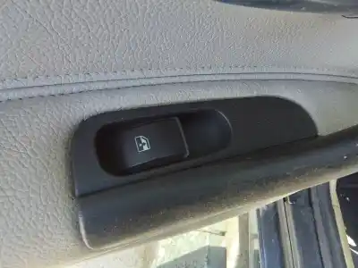 Second-hand car spare part rear left power window switch for saab 93 berlina 2.0 t sek oem iam references 