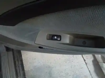 Peça sobressalente para automóvel em segunda mão BOTÃO / INTERRUPTOR ELEVADOR VIDRO TRASEIRO DIREITO por CHEVROLET LACETTI CDX Referências OEM IAM   
