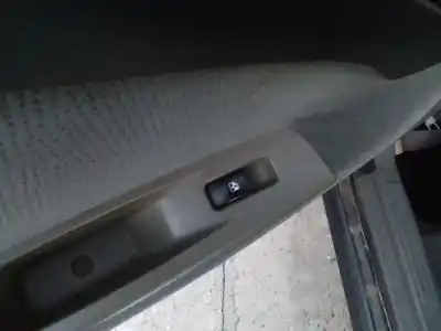 Peça sobressalente para automóvel em segunda mão BOTÃO / INTERRUPTOR ELEVADOR VIDRO TRASEIRO ESQUERDO por CHEVROLET LACETTI CDX Referências OEM IAM   