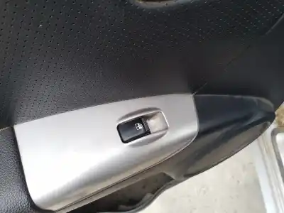 Peça sobressalente para automóvel em segunda mão BOTÃO / INTERRUPTOR ELEVADOR VIDRO TRASEIRO ESQUERDO por KIA SPORTAGE Cup Referências OEM IAM   