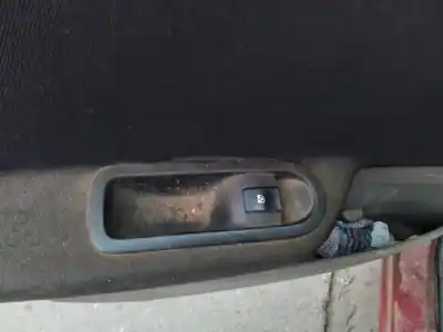 Pezzo di ricambio per auto di seconda mano COMANDI ALZACRISTALLI POSTERIORE SINISTRO per RENAULT MEGANE II BERLINA 5P Confort Expression Riferimenti OEM IAM   