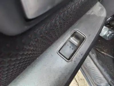 Second-hand car spare part REAR LEFT POWER WINDOW SWITCH for MAZDA 3 (BK) 1.6 (BK14) OEM IAM references   