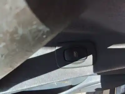 Pezzo di ricambio per auto di seconda mano COMANDI ALZACRISTALLI POSTERIORE SINISTRO per CITROEN C5 2.0 HDI -RHZ Riferimenti OEM IAM   