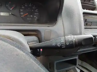 Peça sobressalente para automóvel em segunda mão COMUTADOR DE LIMPA VIDROS por NISSAN TERRANO II (R20) 2.7 TDI 4WD Referências OEM IAM   