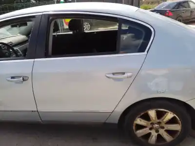 İkinci el araba yedek parçası  için VOLKSWAGEN PASSAT  OEM IAM referansları   
