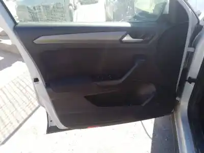 Автозапчасти б/у ОБИВКА ЛЕВОЙ ПЕРЕДНЕЙ ДВЕРИ за VOLKSWAGEN TROC D11 BASIS ссылки OEM IAM 2GA867011AB  