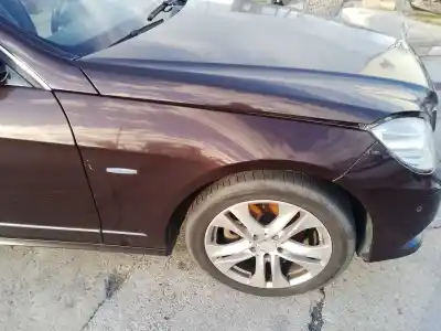 Автозапчастина б/у передне праве крило для mercedes-benz clase e w212 lim 220 cdi blueefficiency 212.002 посилання на oem iam 
