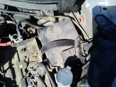 Pezzo di ricambio per auto di seconda mano scatola relè/fusibili per opel combo 1.7 d riferimenti oem iam 