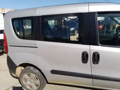 Pezzo di ricambio per auto di seconda mano porta laterale scorrevole destra per opel combo 1.7 d riferimenti oem iam 