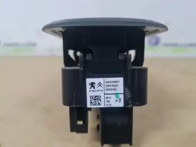 Second-hand car spare part left front power window switch for citroen c3 collection oem iam references 96637530xt  