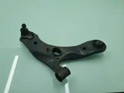 Автозапчасти б/у передний правый нижний рычаг подвески за toyota auris (_e15_) 2.0 d-4d (ade150_) ссылки oem iam 