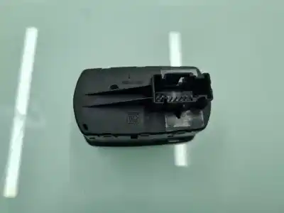 Peça sobressalente para automóvel em segunda mão botão / interruptor elevador vidro dianteiro esquerdo por opel corsa d catch me referências oem iam 13258521  