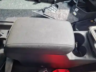 Pezzo di ricambio per auto di seconda mano bracciolo centrale per seat ateca (kh7) reference riferimenti oem iam 575864207g  