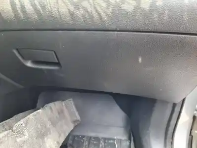 Peça sobressalente para automóvel em segunda mão porta luvas por nissan qashqai (j11) acenta referências oem iam 685104eh0a