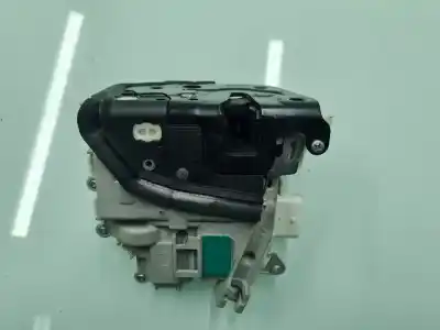 Pezzo di ricambio per auto di seconda mano SERRATURA PORTA ANTERIORE DESTRA per AUDI Q3 (8UB, 8UG)  Riferimenti OEM IAM 8J1837016F  