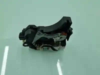 Автозапчастина б/у замок передній праві двері для mitsubishi l 200 (ka0/kb0) inform doppelkabine 4wd посилання на oem iam 5715a482  