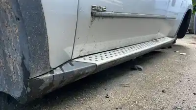 Second-hand car spare part side skirt for bmw x5 (e70) 3.0d oem iam references   